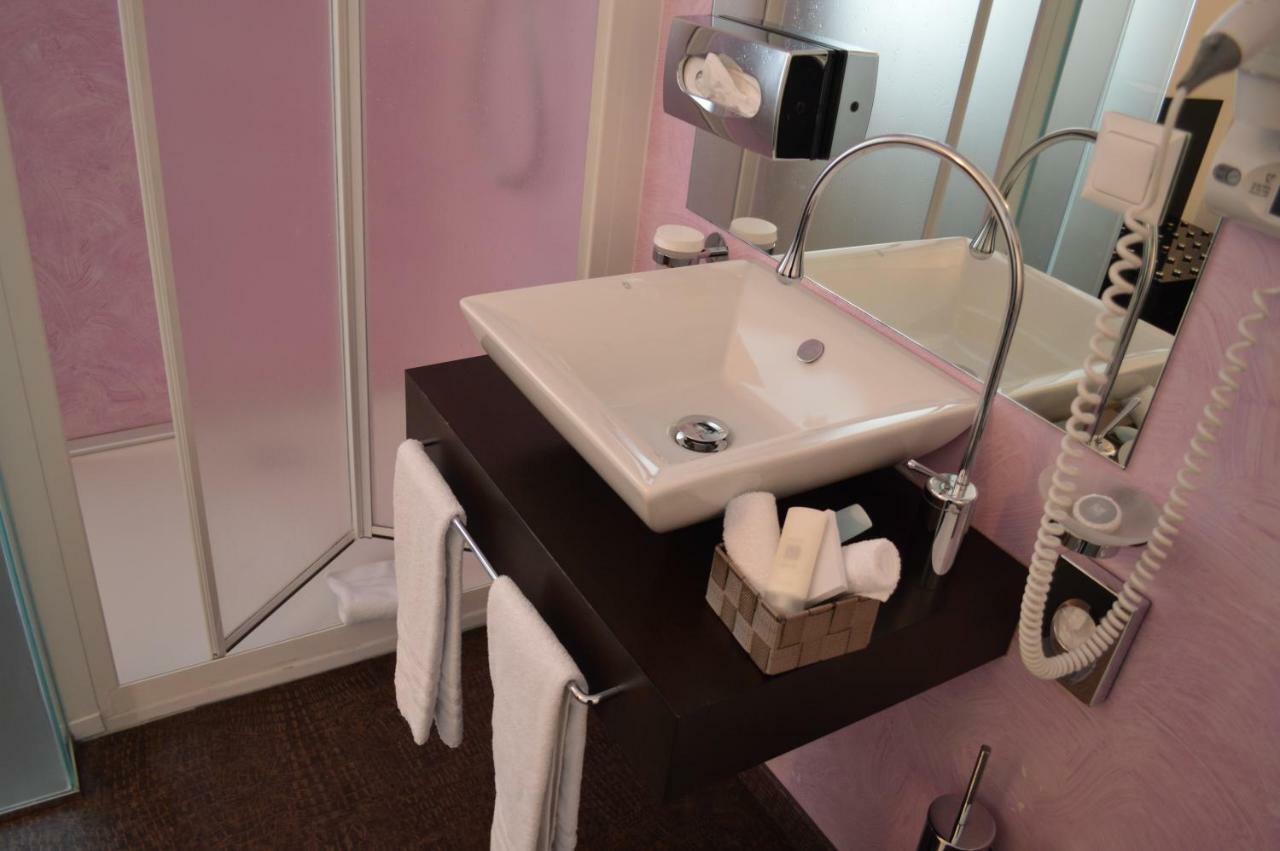 Boutique Hotel La Rinascente Locarno Zewnętrze zdjęcie